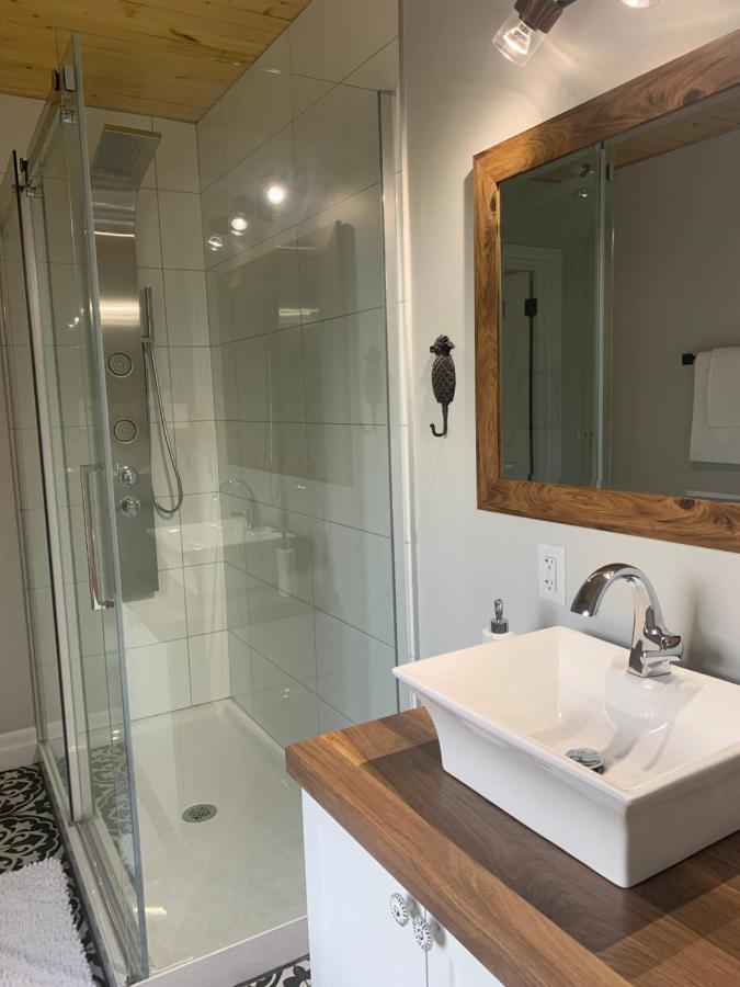 Manoir Alegria Bed & Breakfast Cowansville Екстериор снимка