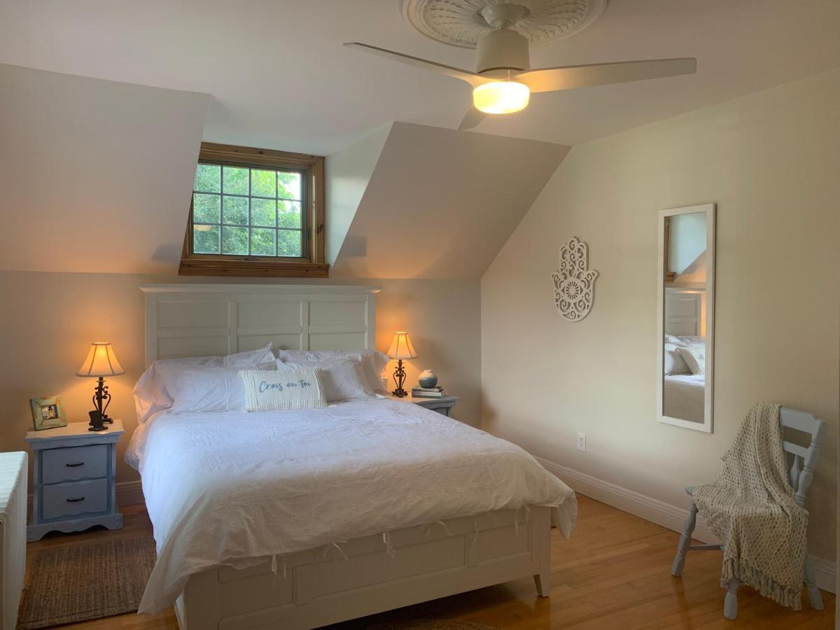 Manoir Alegria Bed & Breakfast Cowansville Екстериор снимка
