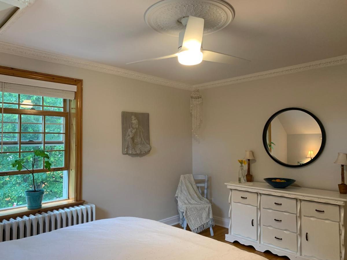 Manoir Alegria Bed & Breakfast Cowansville Екстериор снимка