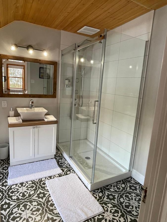 Manoir Alegria Bed & Breakfast Cowansville Екстериор снимка